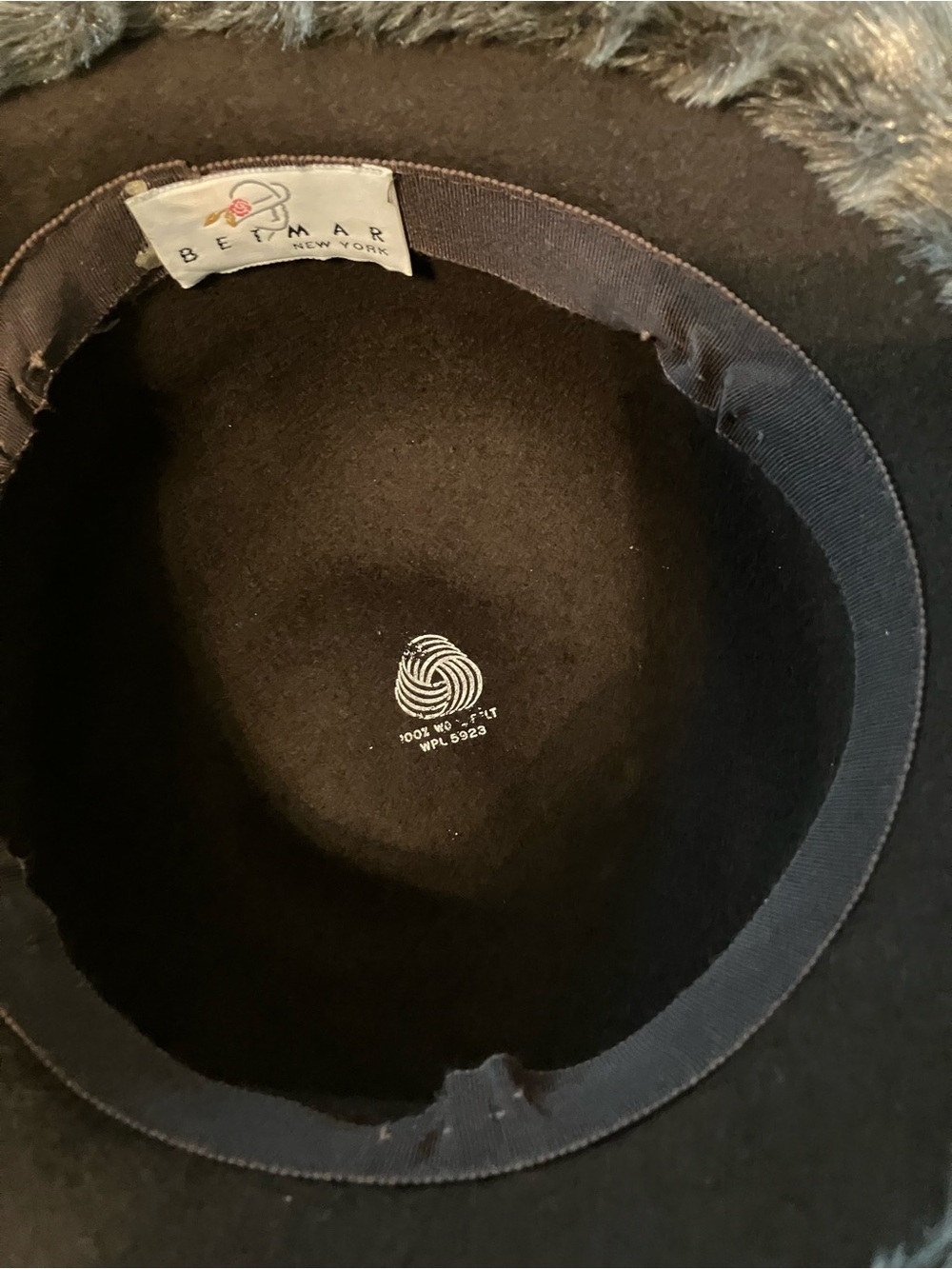 Vintage Betmar New York Women’s Wool Felt Cloche Hat - Picture 6 of 7